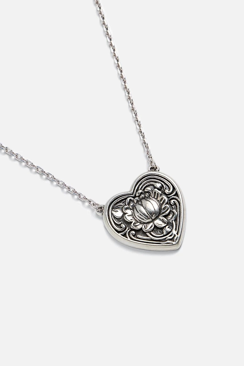 ANTIQUE HEART PENDANT NECKLACE