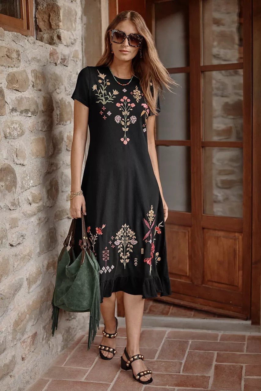 SHORT SLEEVE RUFFLE HEM DRESS