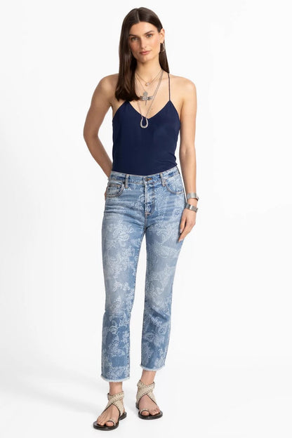 THE CROPPED BABY BOOT JEAN