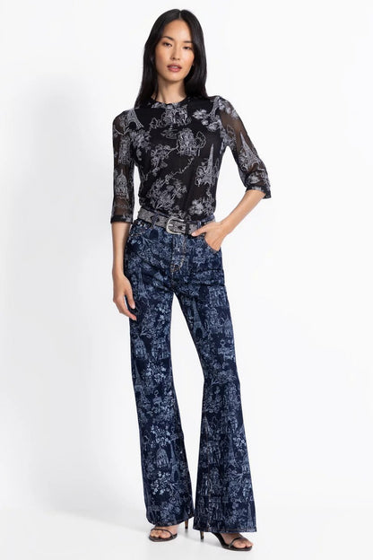 THE STRAIGHT FLARE JEAN