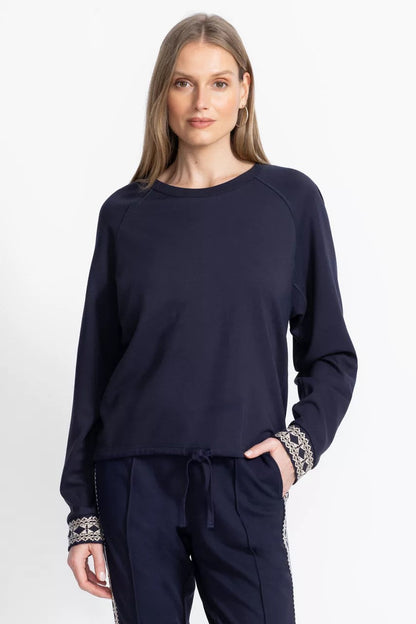 BEE ACTIVE RAGLAN SLEEVE PULLOVER