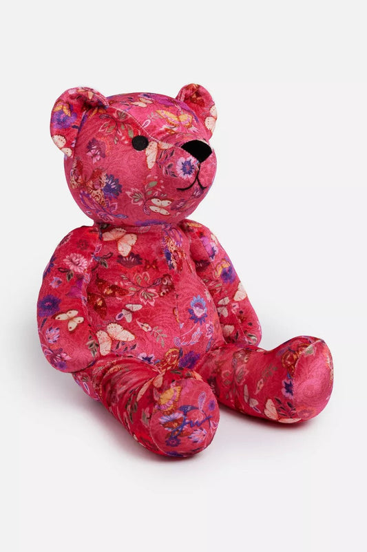 Luisa Bear