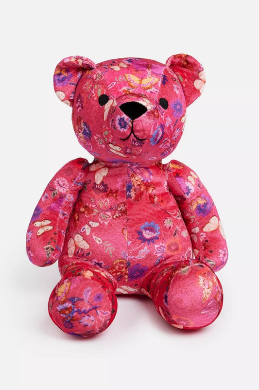 Luisa Bear