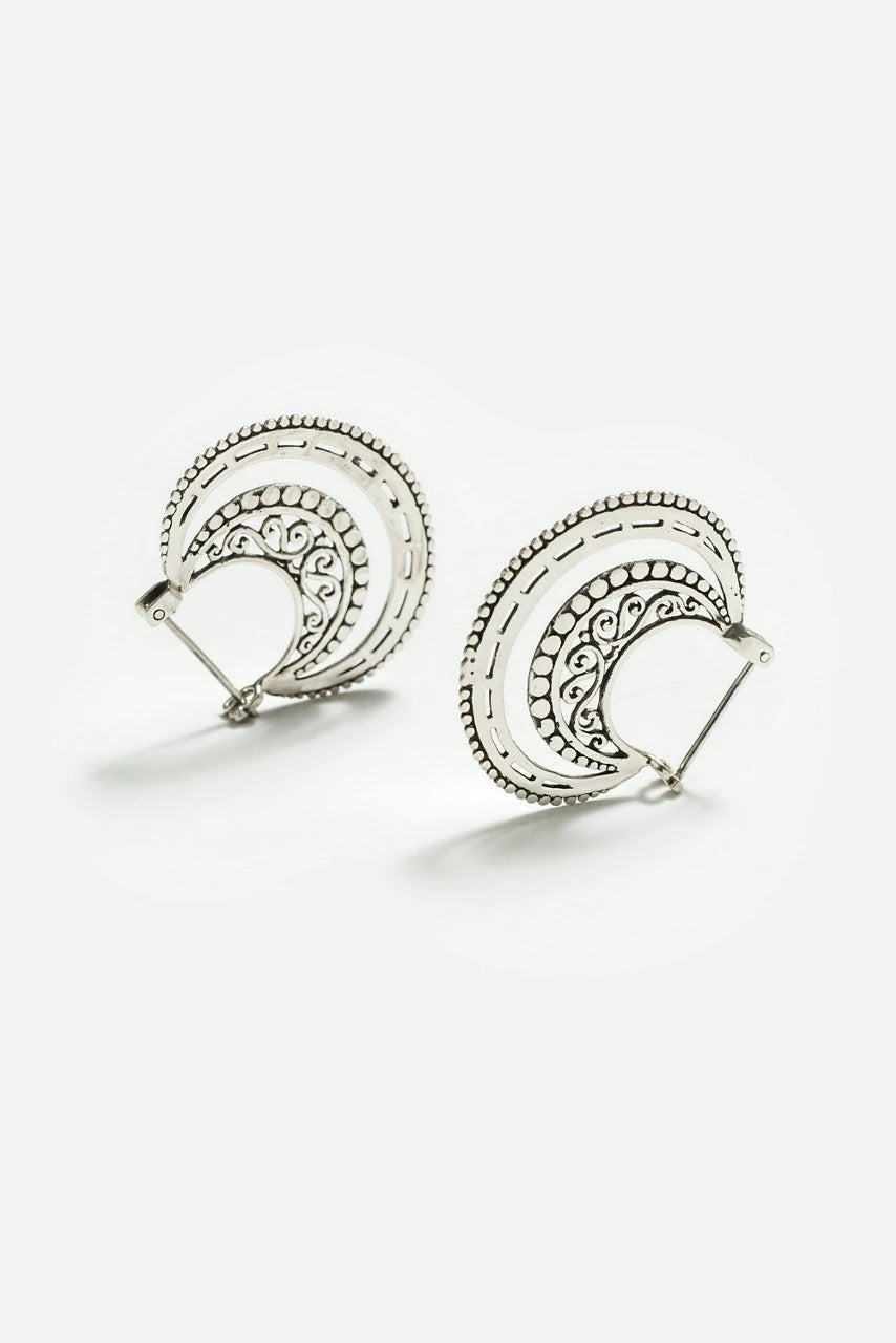 AMAZING CURVE HOOP EARRINGS