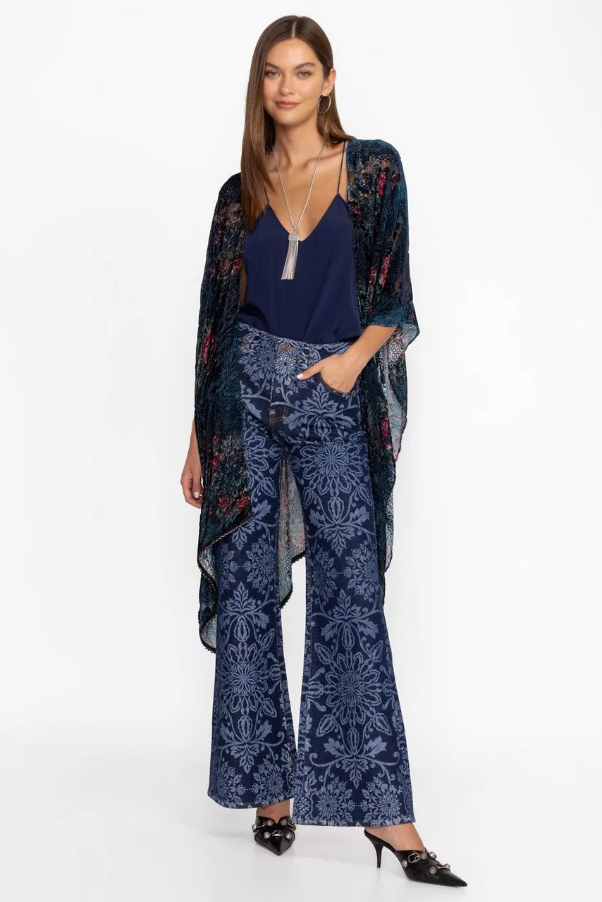 THE STRAIGHT FLARE JEAN