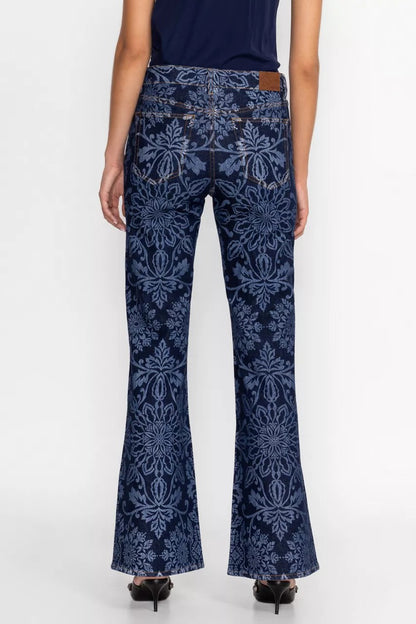 THE STRAIGHT FLARE JEAN