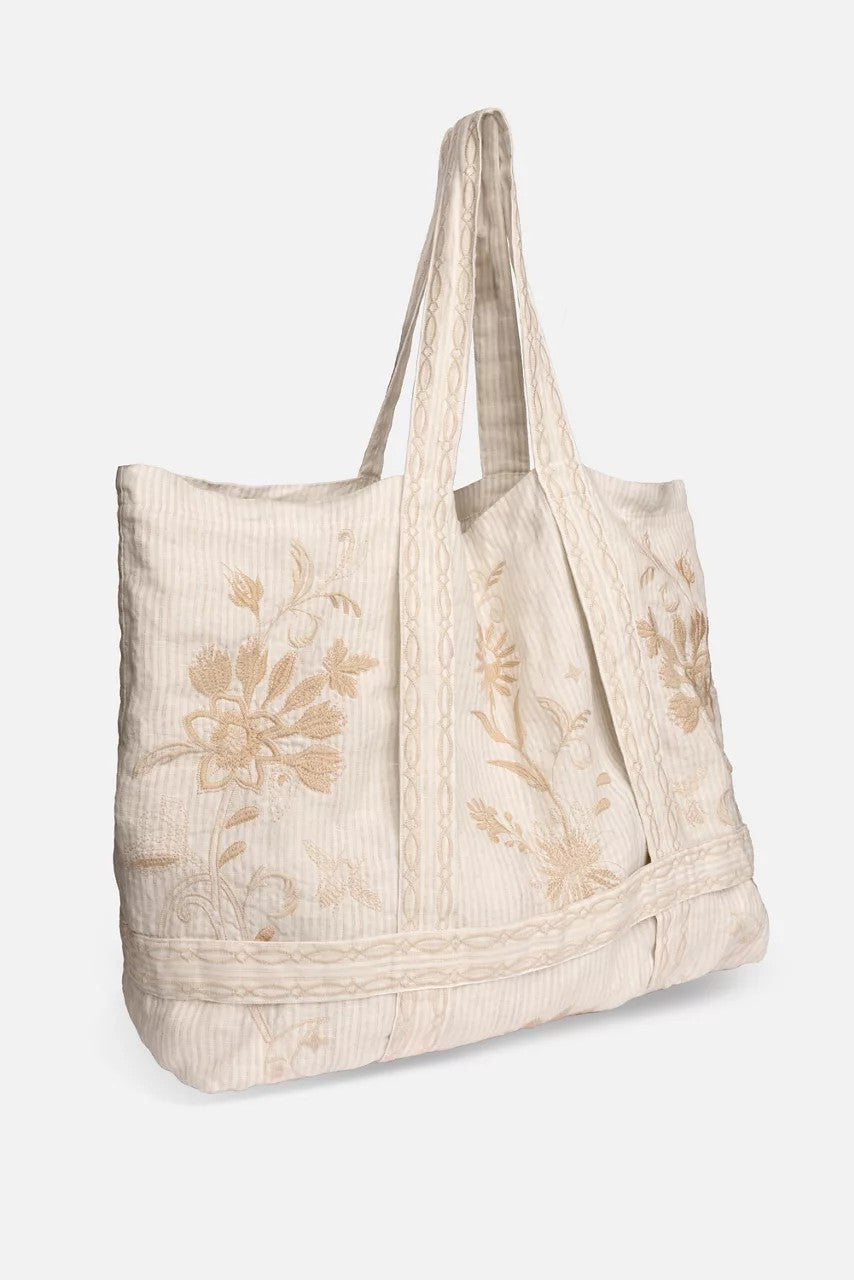 STRAPPY BEACH TOTE